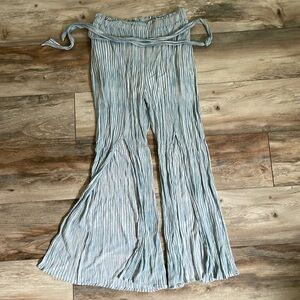 ⭐️Soft pants with slits in front